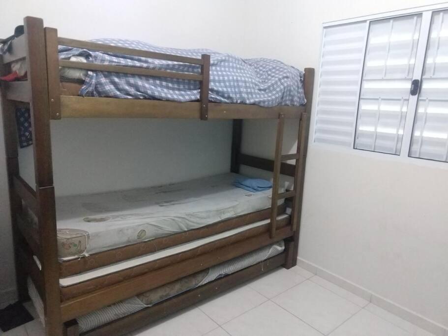 Casa Em Itanhaem Com 2 Quartos Garagem P 2 Carros, Churrasqueira, Piscina 200 M Da Praia Екстериор снимка