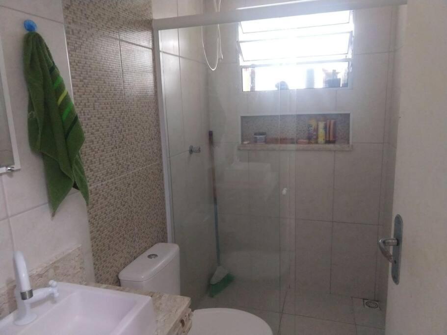 Casa Em Itanhaem Com 2 Quartos Garagem P 2 Carros, Churrasqueira, Piscina 200 M Da Praia Екстериор снимка